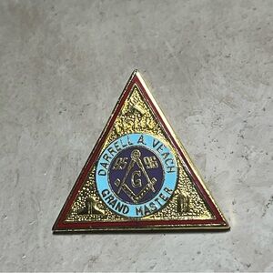 Vintage Grand Mason Grand Master Lapel Pin